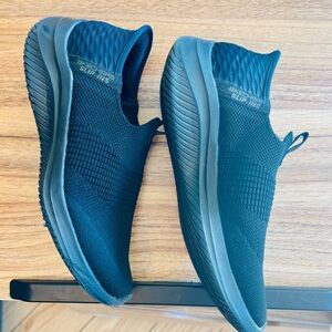 Skechers soft sock like stretch slip ins loafers shoes